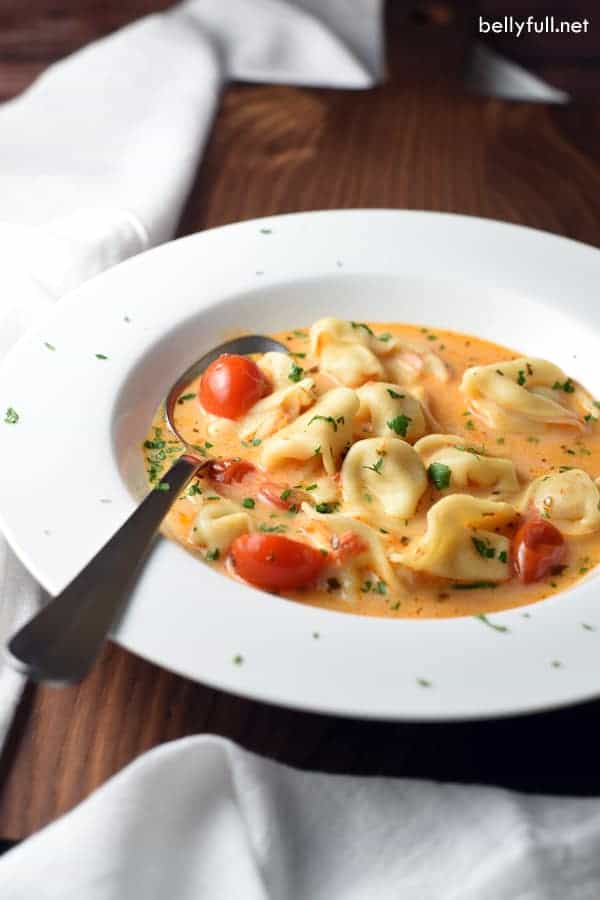 Tomato Tortellini Soup - Easy weekly meal
