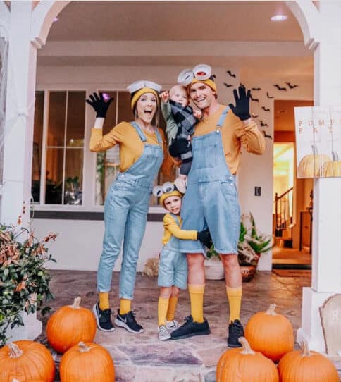 Family Halloween Costumes With Your Baby - Mignons