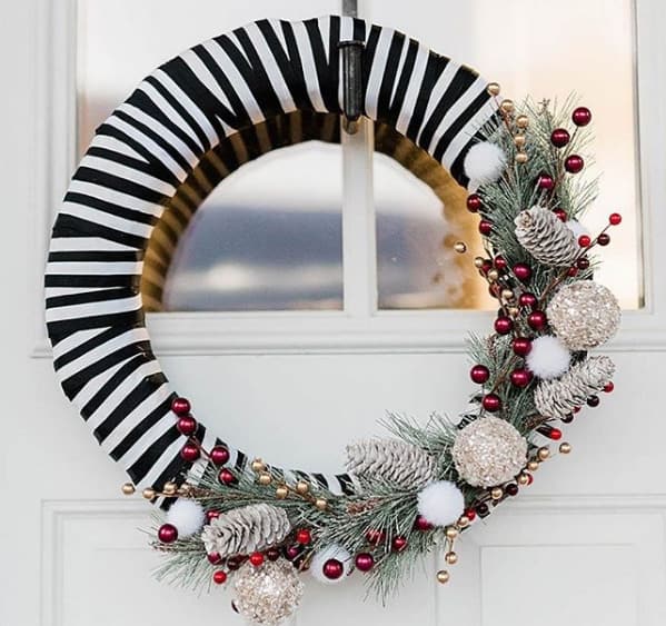 modern neutral christmas decor ideas - girl loves glam