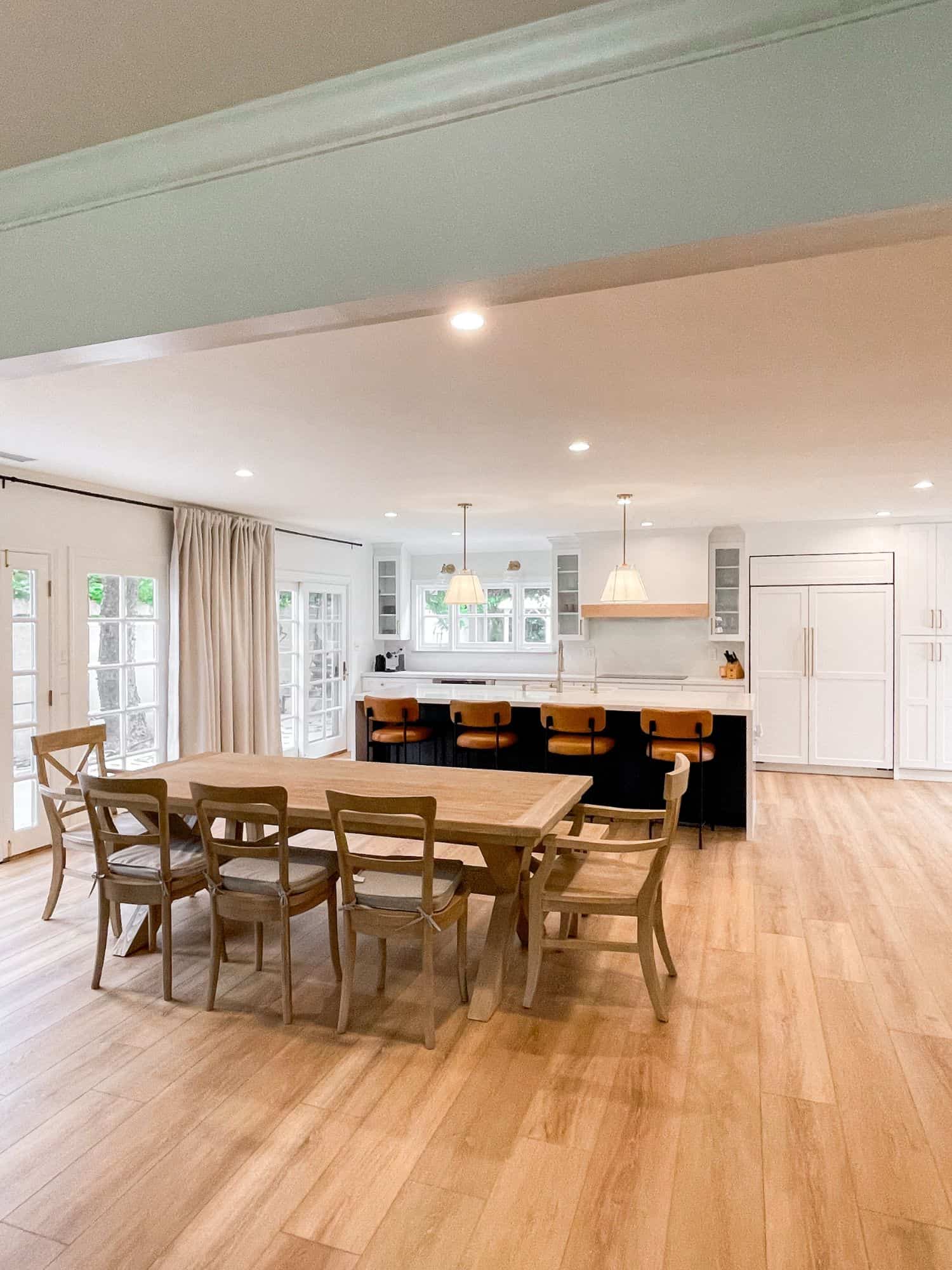 remove wall between kitchen and dining room