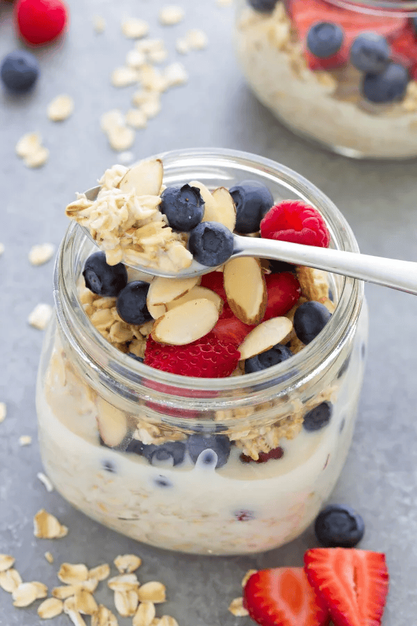 Toddler Breakfast Ideas - Easy Overnight Oats