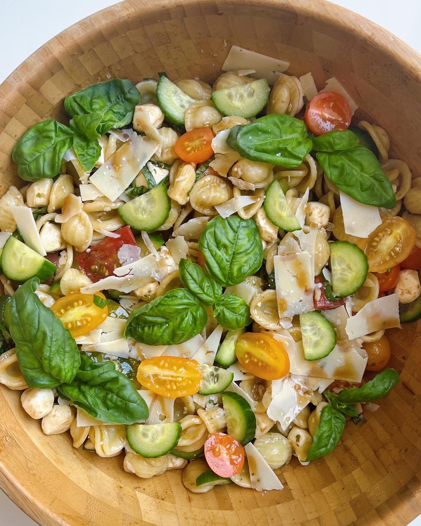 Easy and Cold Pasta Salad Recipes - Caprese Pasta Salad