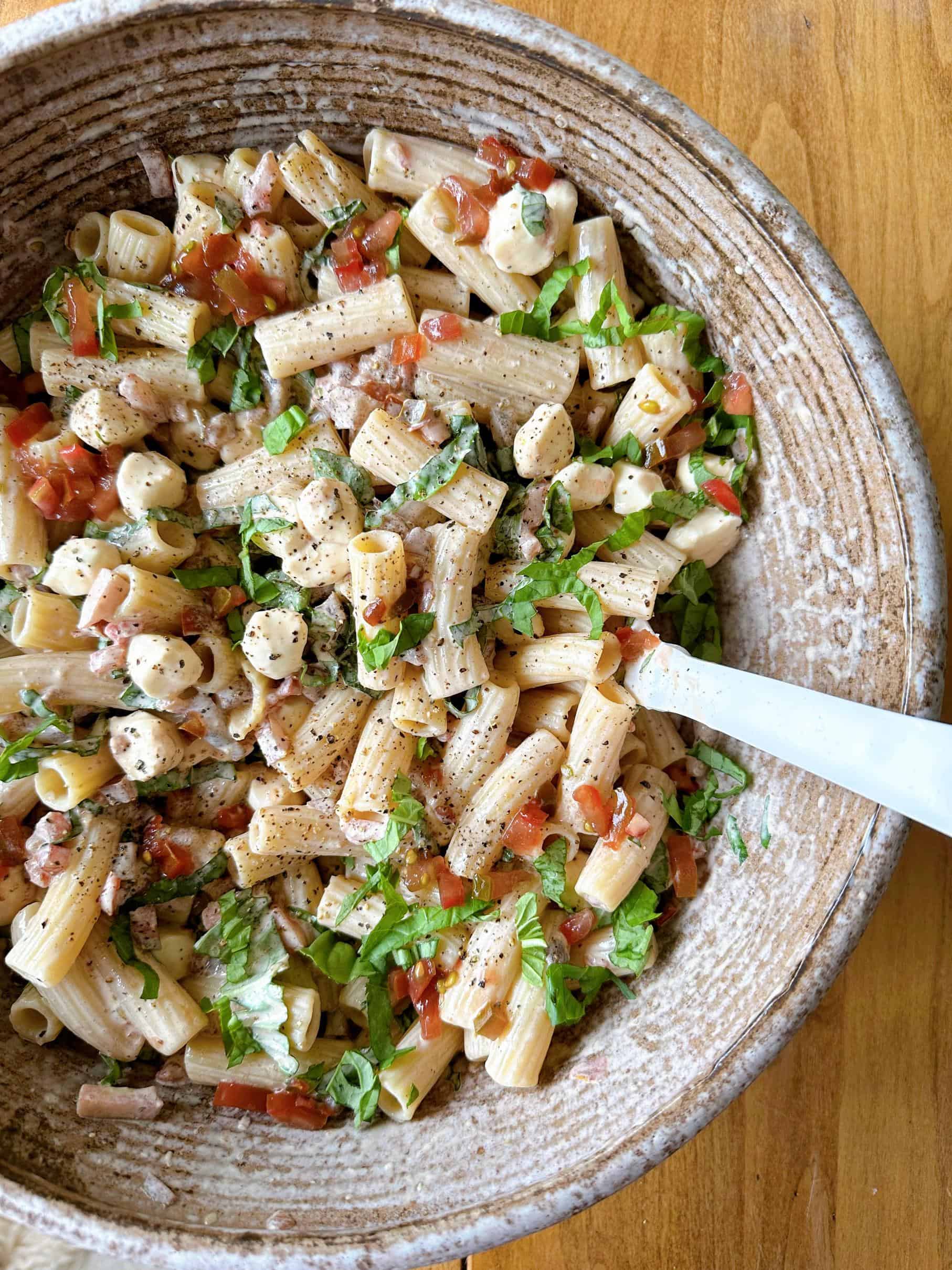 Easy and Cold Pasta Salad Recipes - Creamy Caprese Pasta Salad