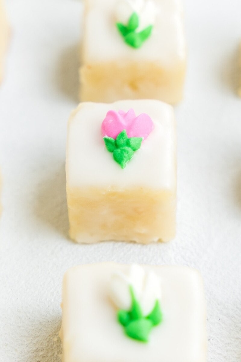 Tea Party Sweets - Petit Fours