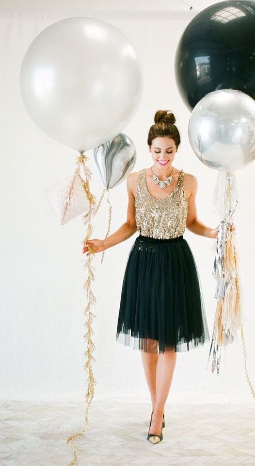 40th Birthday Photoshoot Ideas - Holding Balloons in Glam Outfit
