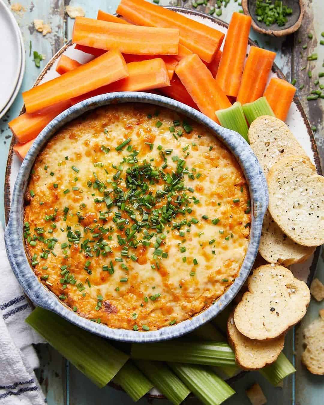 10-Potluck-Recipes-Buffalo-Chicken-Dip-2