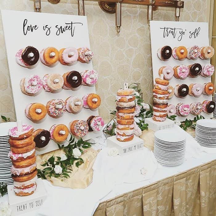 Baby Shower Brunch Ideas - Donut bar 2