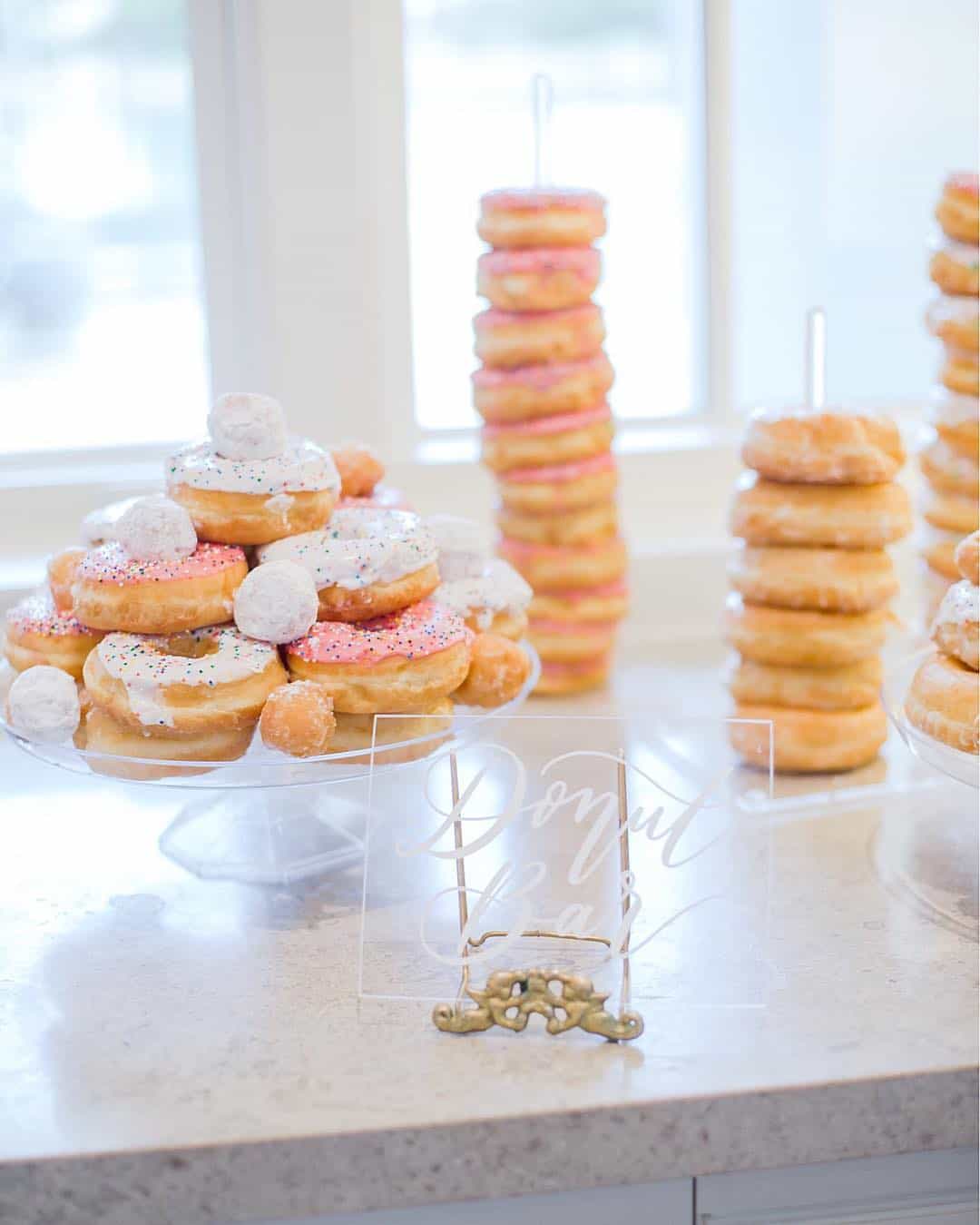 Baby Shower Brunch Ideas - Donut bar 4