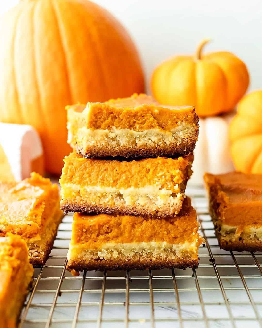 11-Potluck-Recipes-Pumpkin-Pie-Bars-2