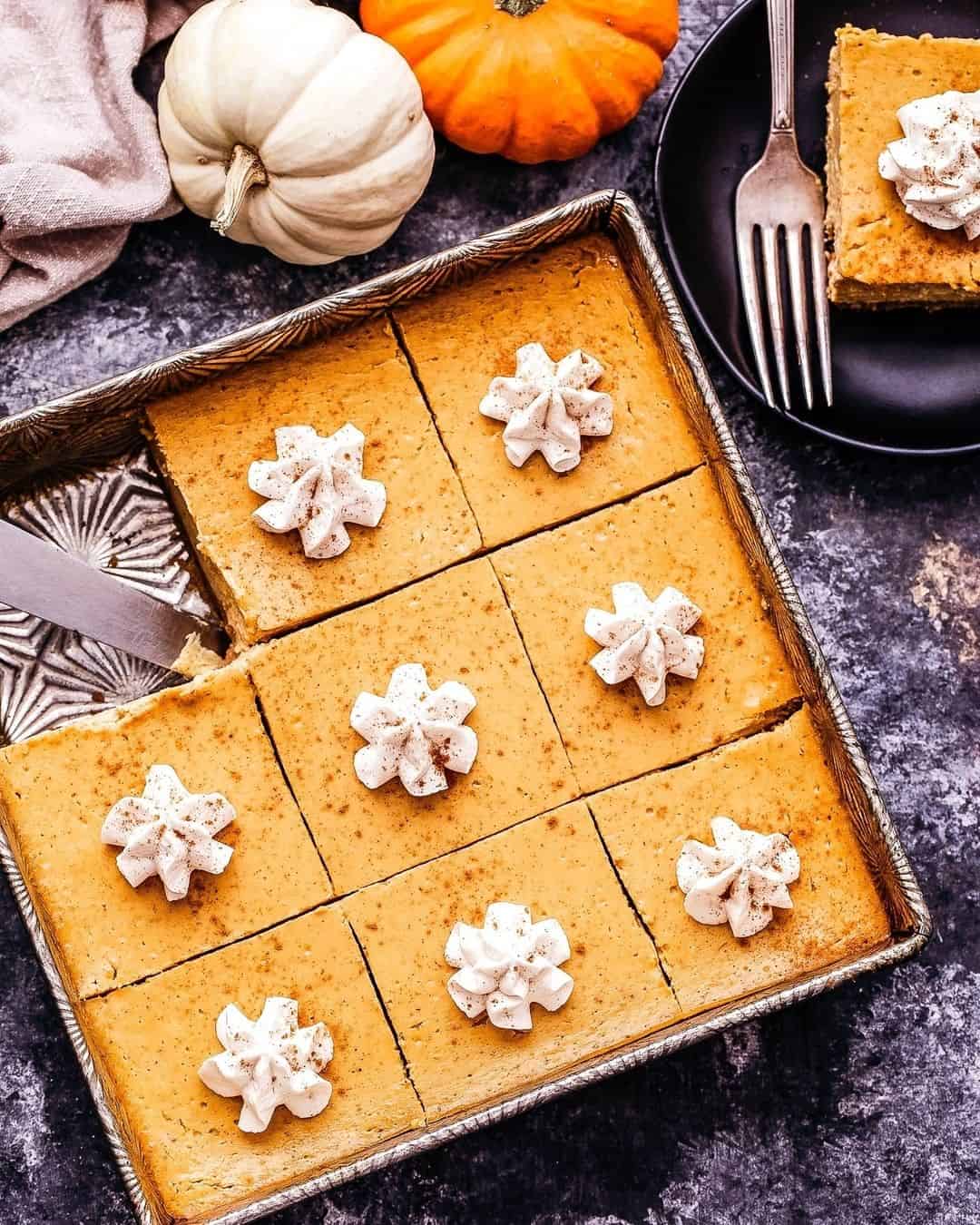 11-Potluck-Recipes-Pumpkin-Pie-Bars-3