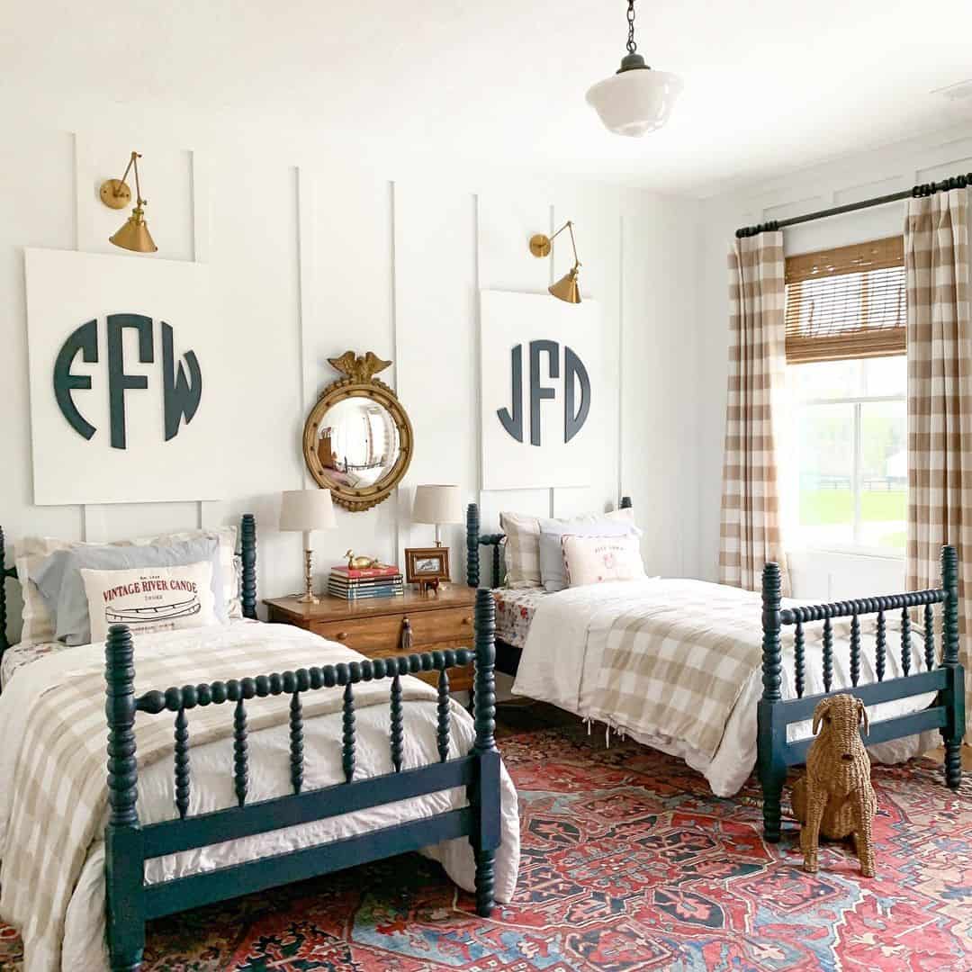 15-Boys-Shared-Bedroom-Ideas-Monogram-Bedroom