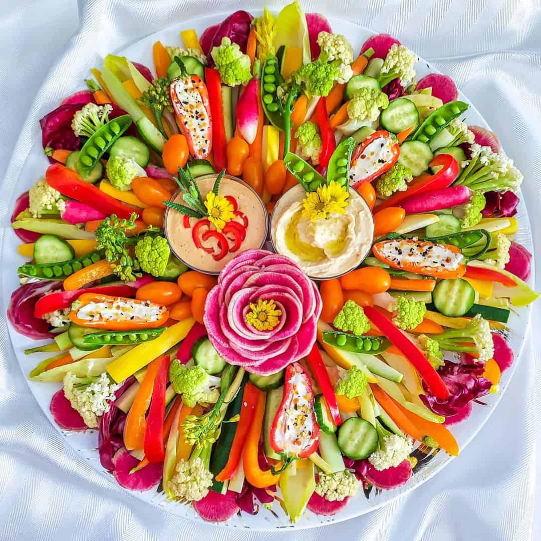 16-Potluck-Recipes-Veggie-Platter1