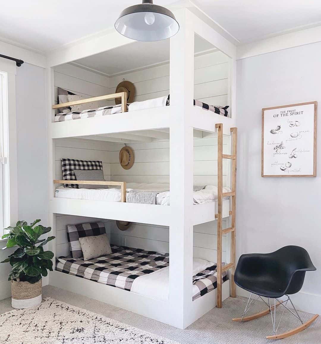 17-Boys-Shared-Bedroom-Ideas-Triple-Bunkbed