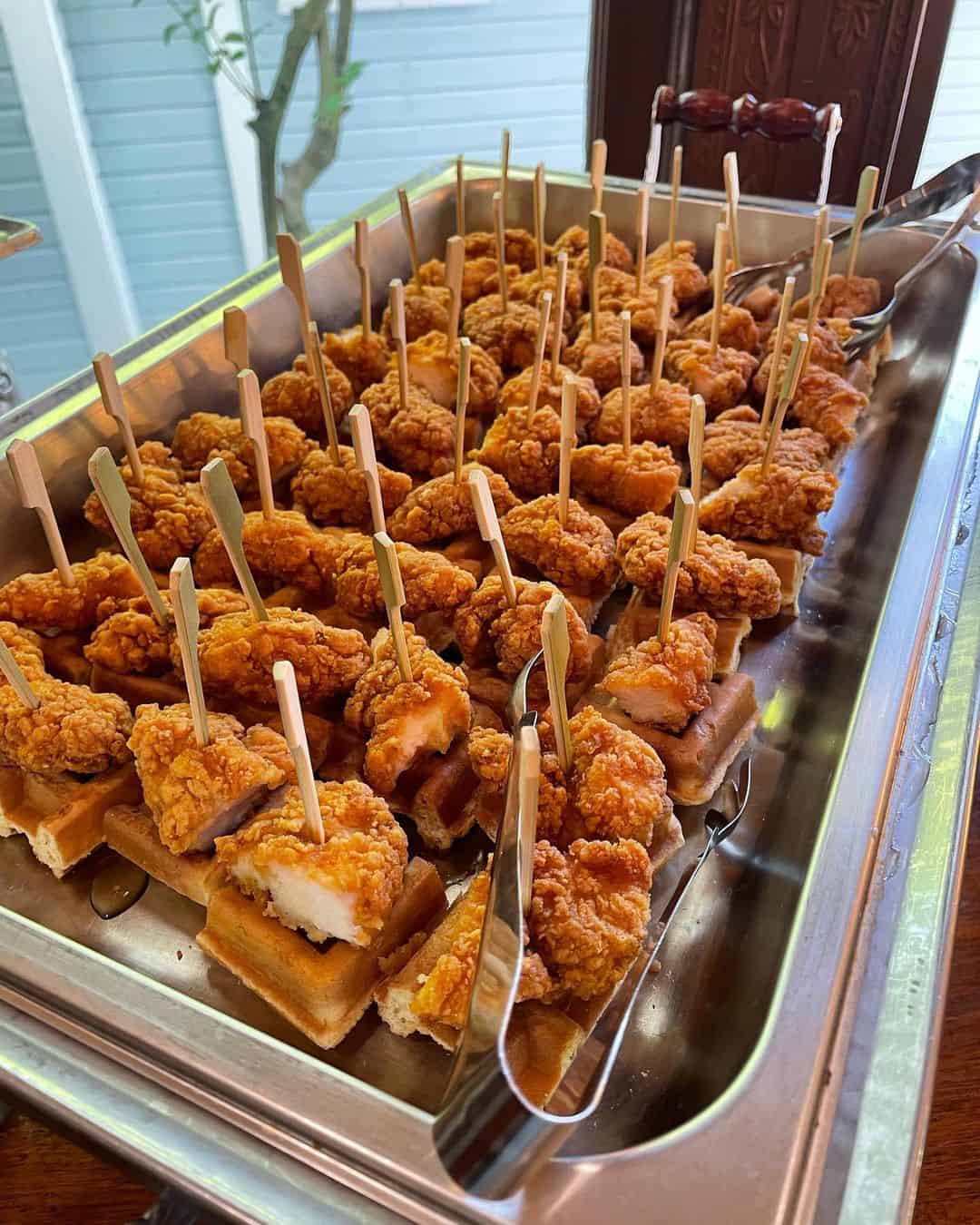 Baby Shower Brunch Ideas - Chicken and Waffles 1 