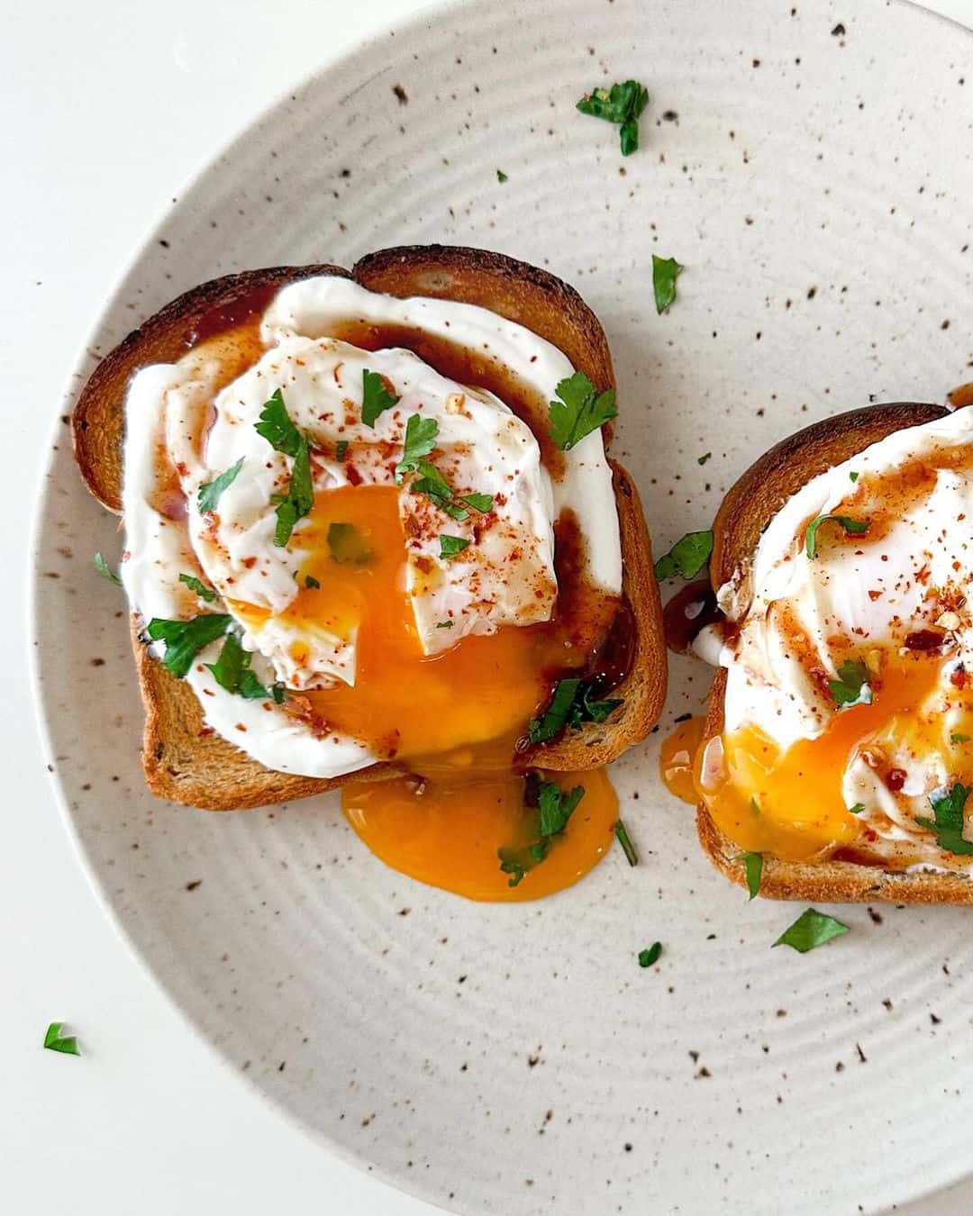 12-Make-And-Take-Breakfast-Ideas-Savory-Turkish-Egg-Toasts