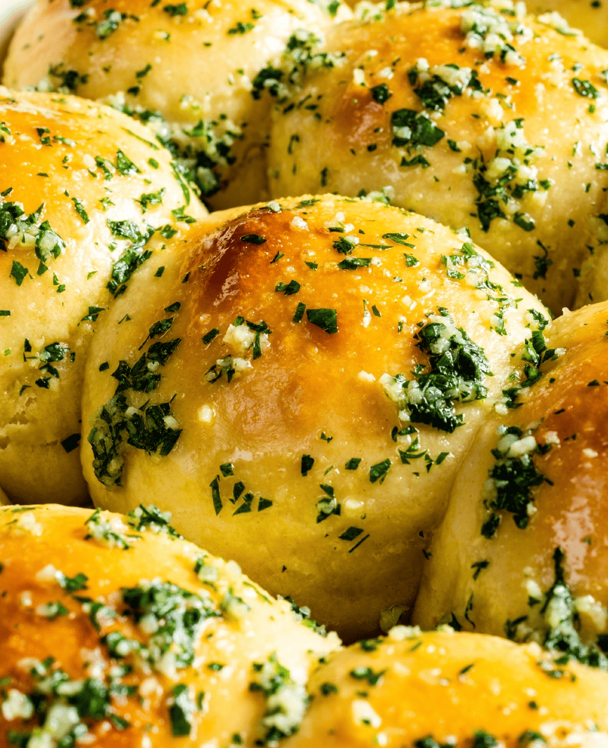 16-Thanksgiving-Side-Dish-Ideas-garlic-Butter-Herb-Rolls