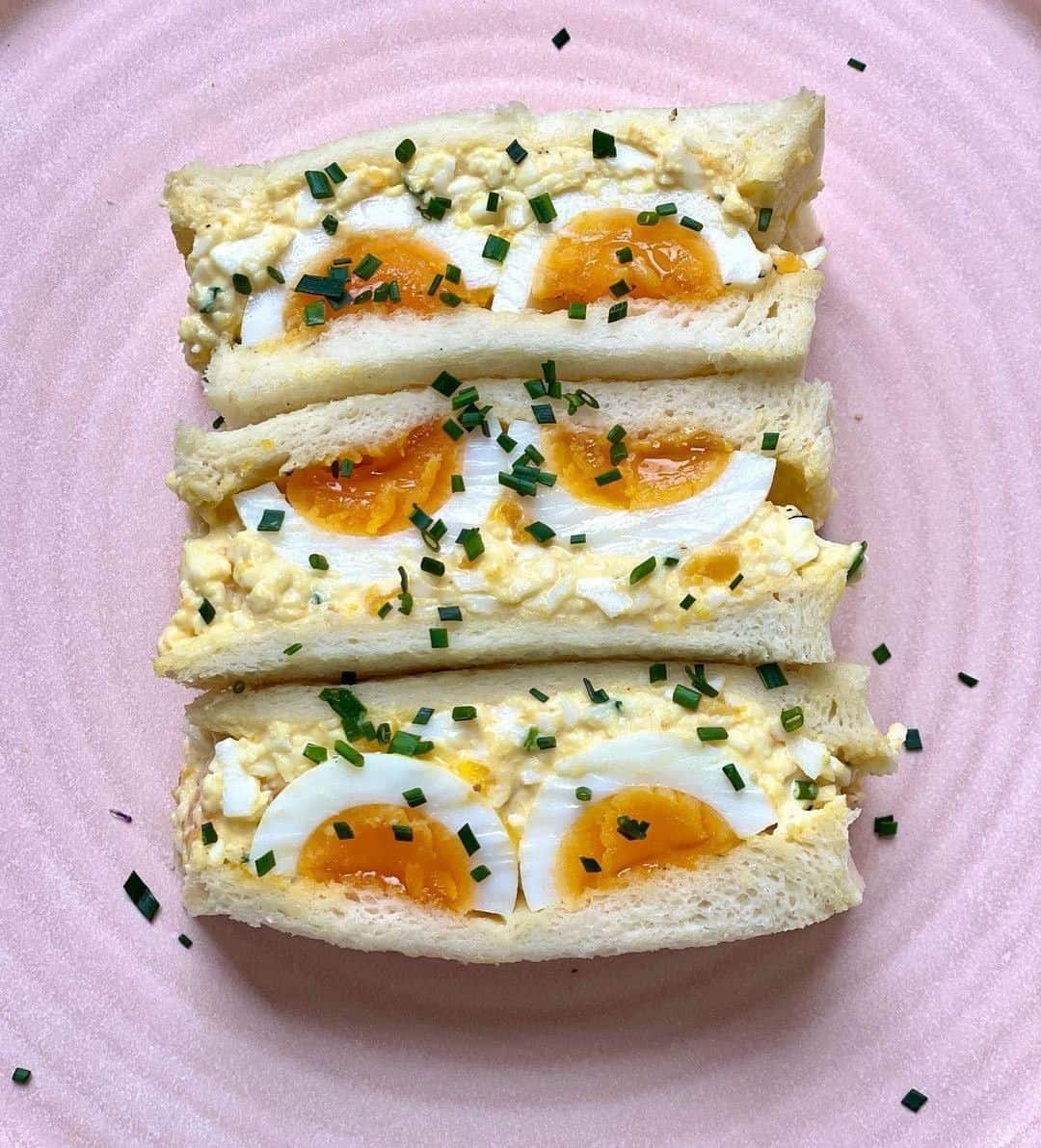 19-Make-And-Take-Breakfast-Ideas-Egg-Sandwiches
