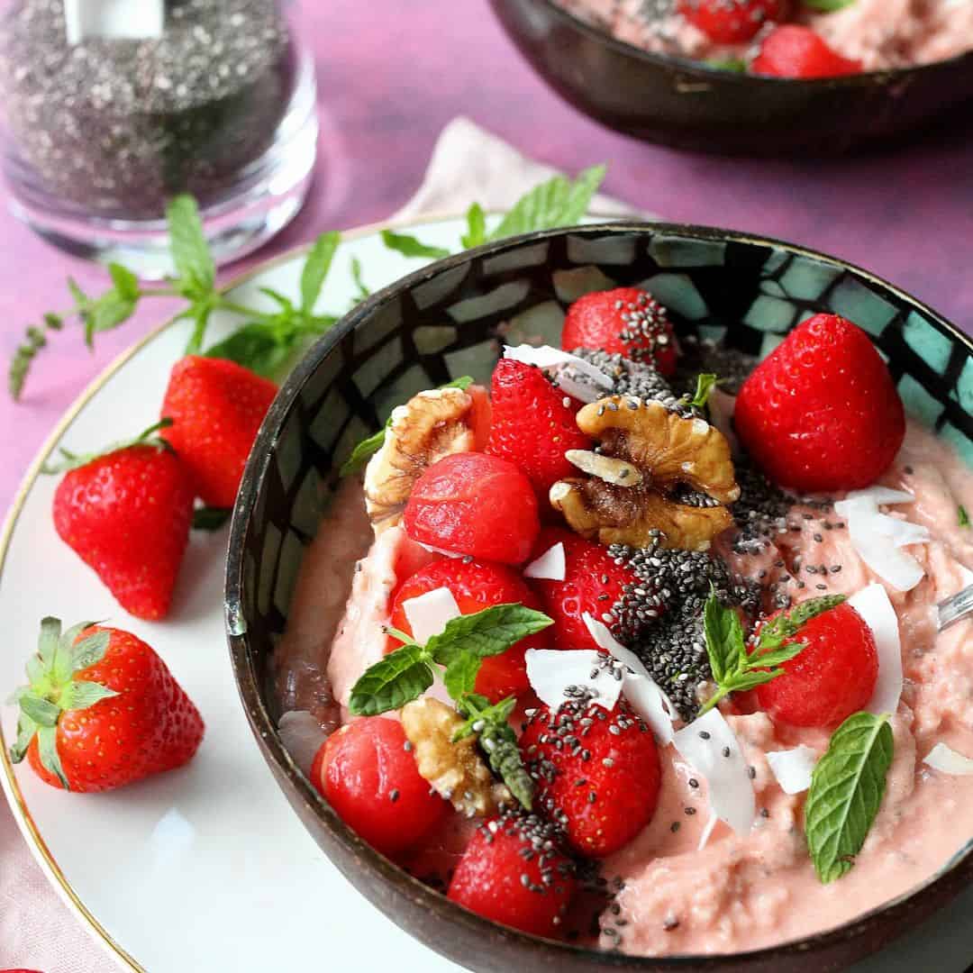 6-Make-And-Take-Breakfast-Ideas-Smoothie-Bowl